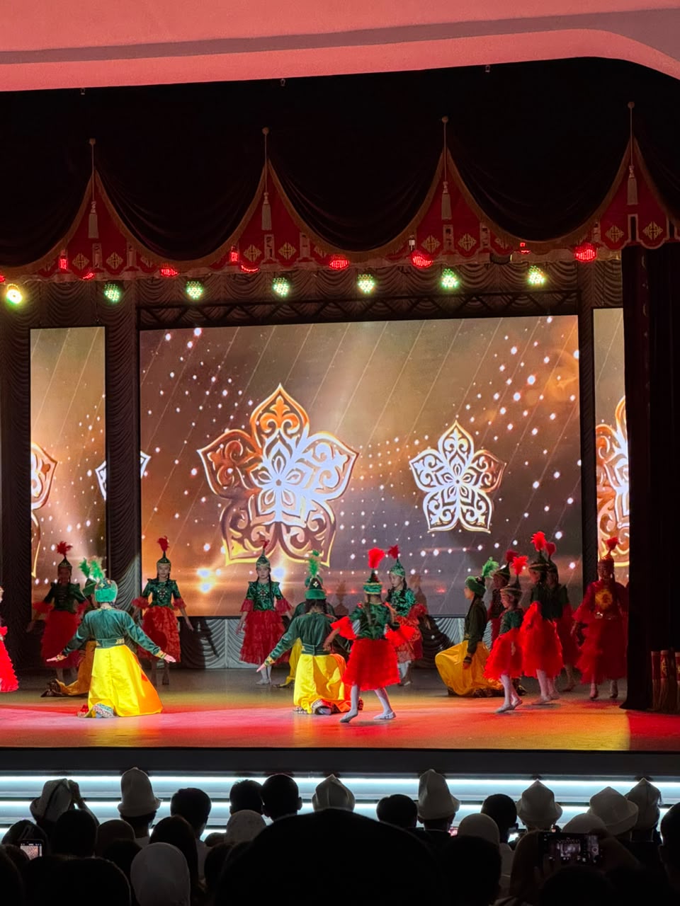 37th anniversary of Kyrgyz Language Day was held at the Tokmok City House of Culture 5